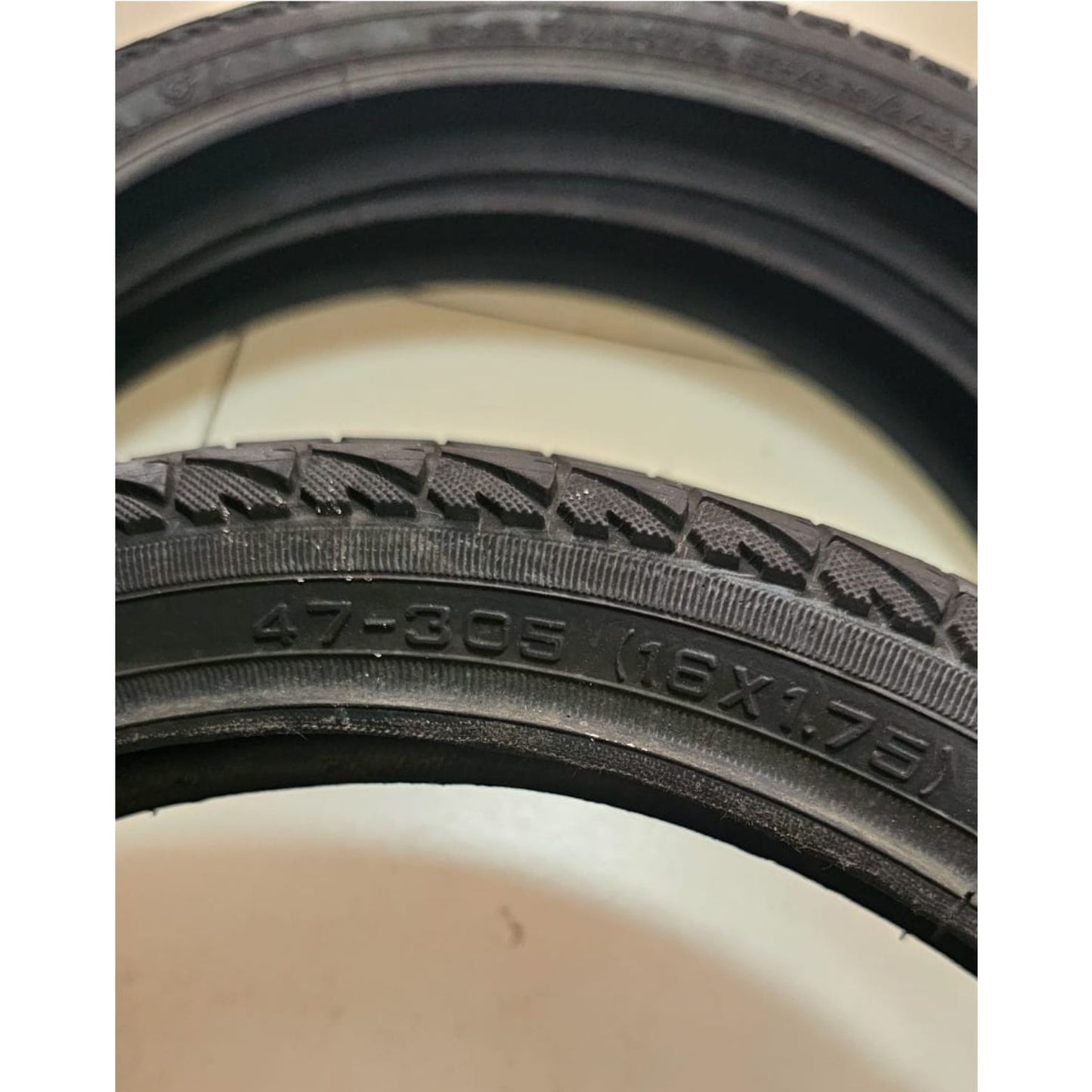CST Traveller City Classic 16x1.75 (47-305) 1 PAIR